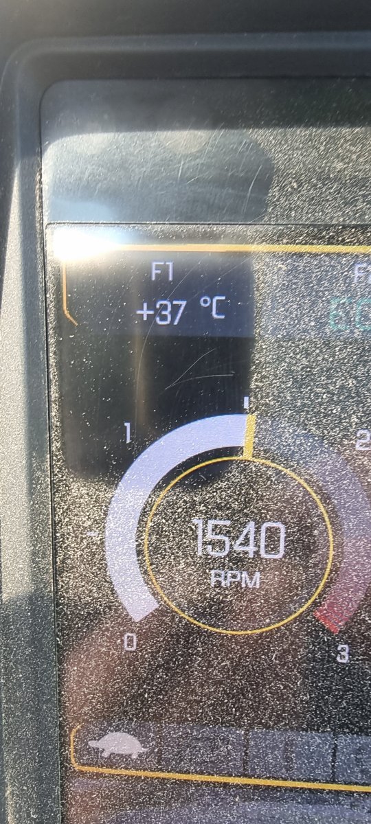 1000016600.jpg
