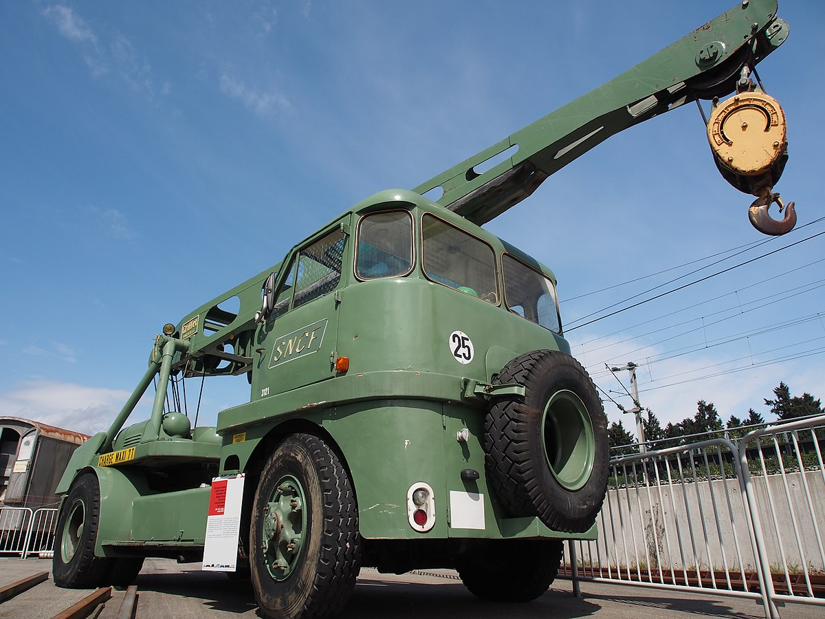 CIJ, Tracteur Renault Fainéant, EDF | Kaufen auf