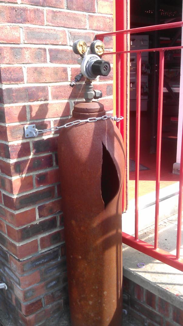 broken oxy w size.jpg