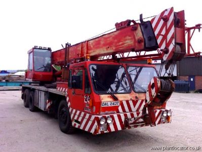 DAL 243T Coles 825 supertruck.jpg