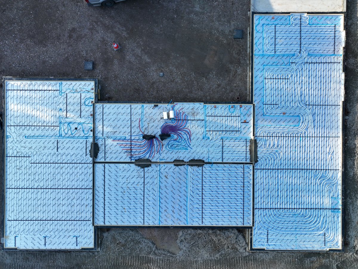 dji_fly_20240908_182744_204_1725740078323_photo.jpeg
