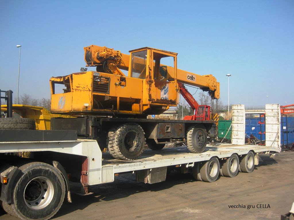 gru cella CELLA CRANE.png