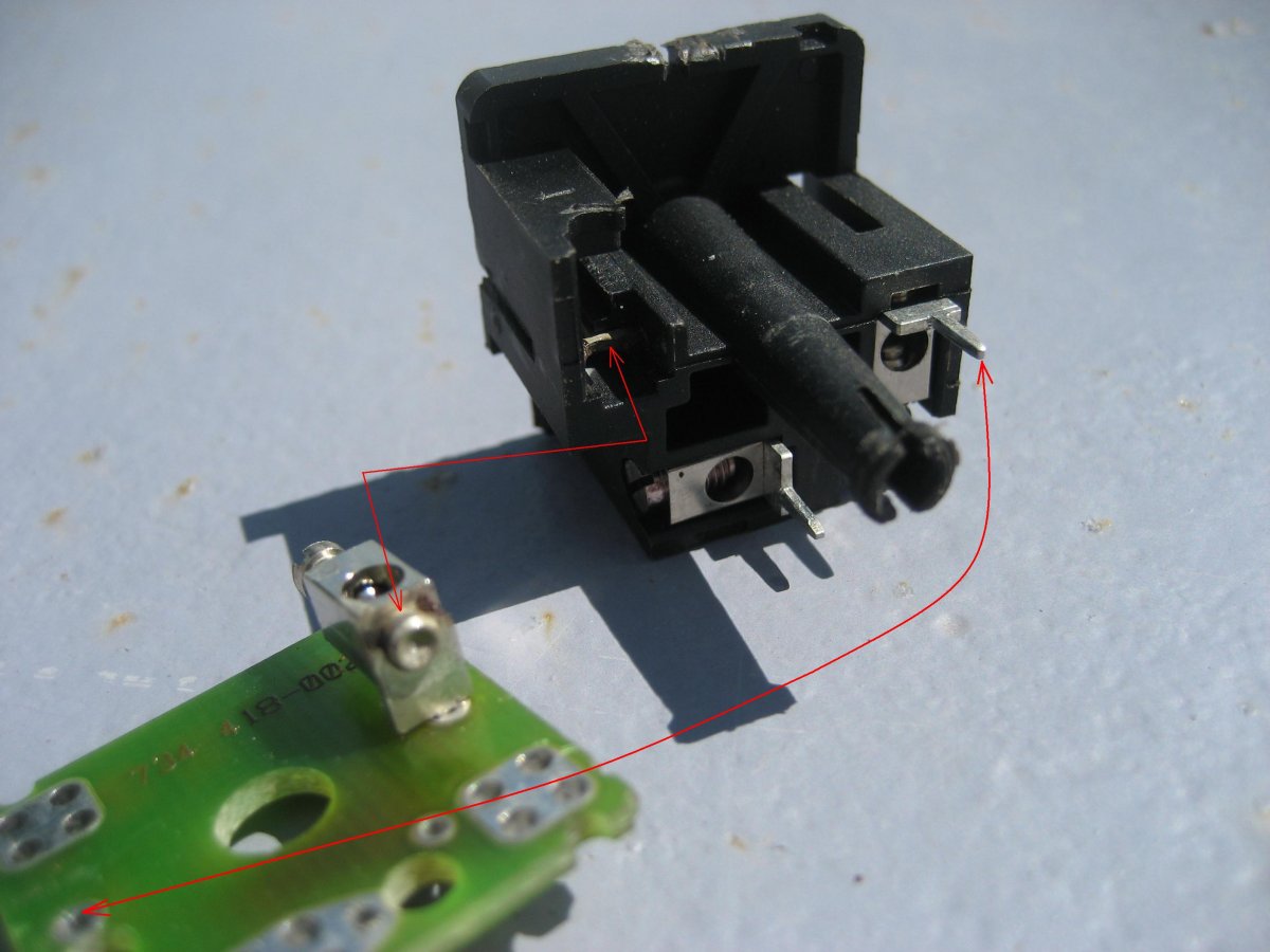 IMG_3750 broken contact.JPG