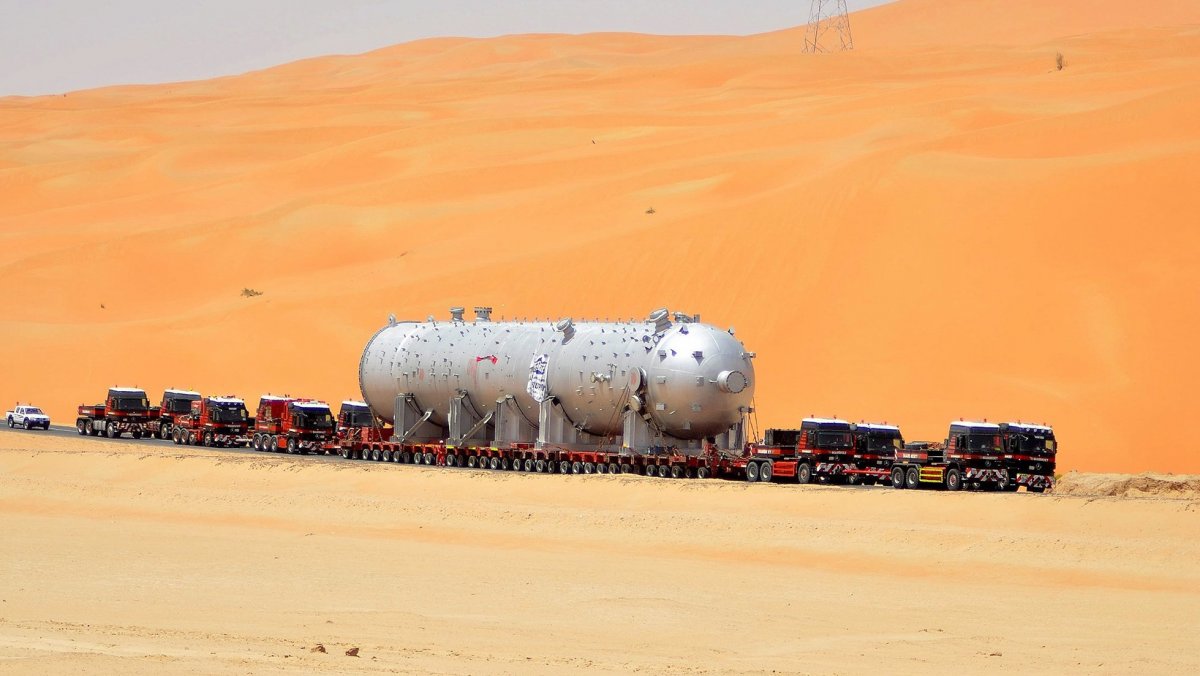 Mammoet Saudi-Arabia Samsung 2014 Foto Mammoet.1960x1103.jpg