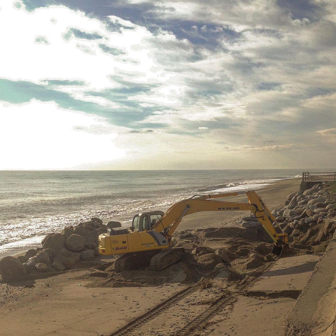 new holland 245 e.jpg