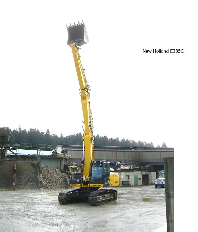 New Holland E385C.jpg