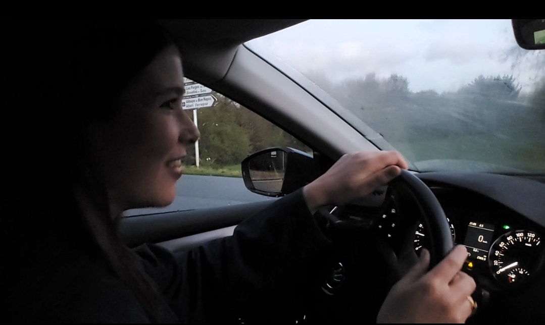 Screenshot_20220409-101414_Video Editor.jpg