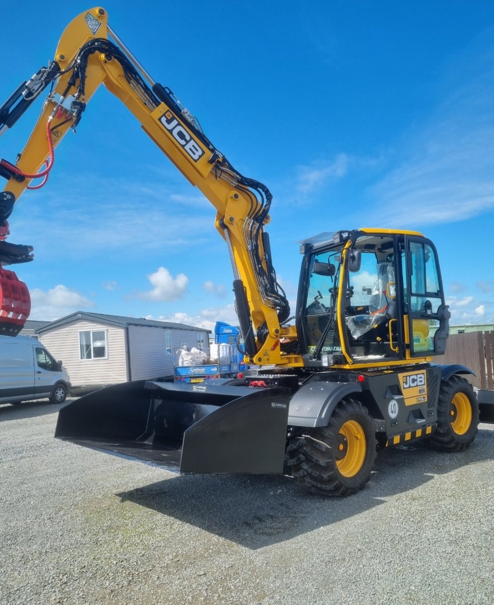 Screenshot_20250224_201351_Photos.jpg