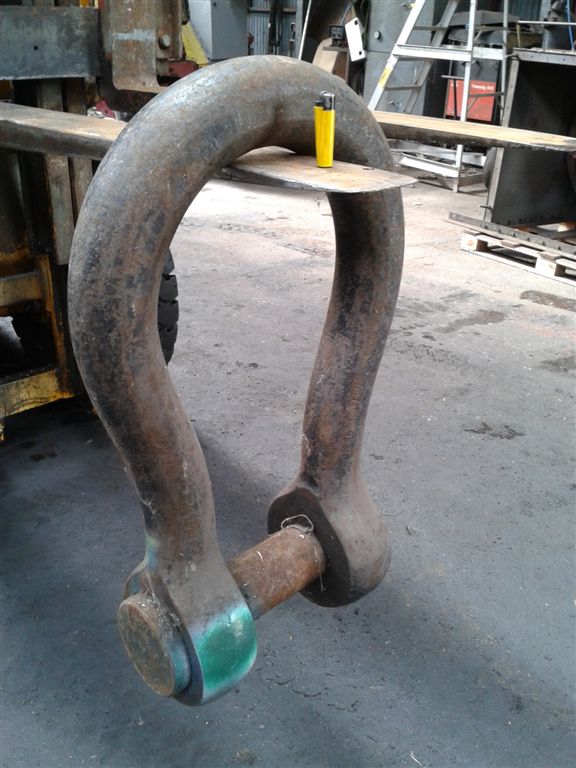 shackles (1).jpg