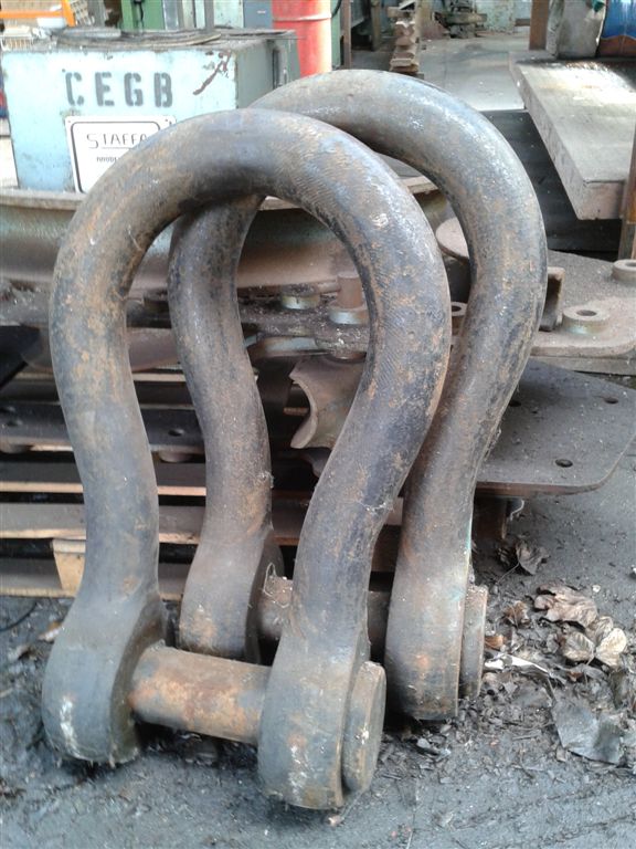 shackles.jpg