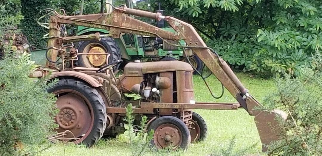 tractor.jpg
