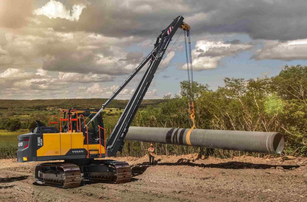volvo piperlayer.jpg